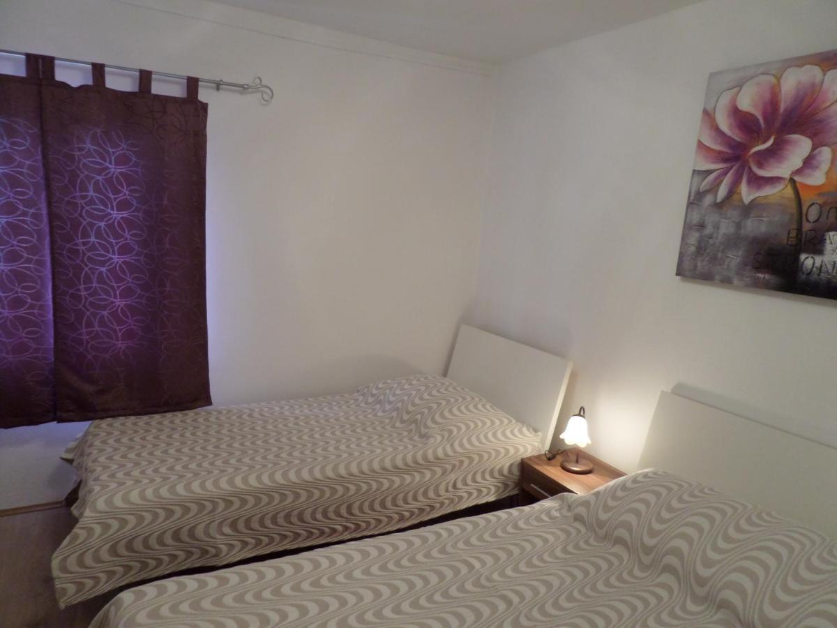 Apartmani Mirko Ljubac Ražanac 외부 사진